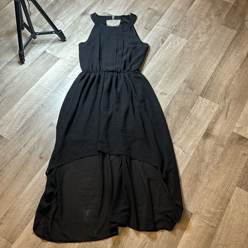 Doe & Rae Black Dress. Size Medium. Cute LBD. Higher in front hem line. - Picture 1 of 6